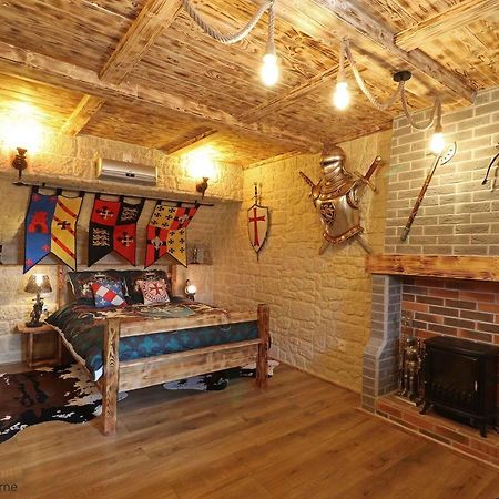 Chambre D'Hote Medieval Du Vieux Bourg Chailloue 외부 사진