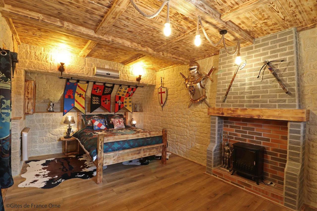 Chambre D'Hote Medieval Du Vieux Bourg Chailloue 외부 사진