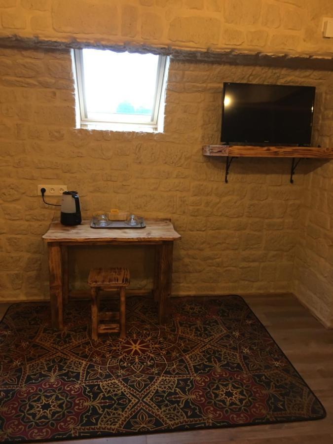 Chambre D'Hote Medieval Du Vieux Bourg Chailloue 외부 사진